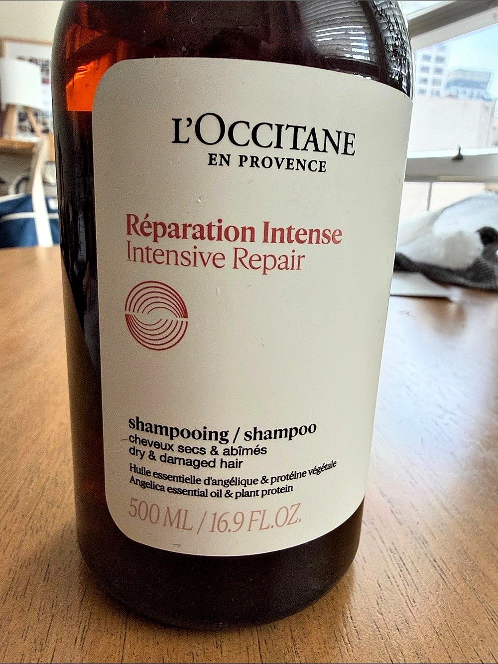 L'Occitane Intensive Repair Shampoo 500 mL Brown